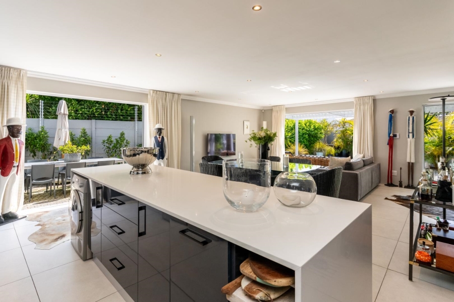 3 Bedroom Property for Sale in Constantia Western Cape
